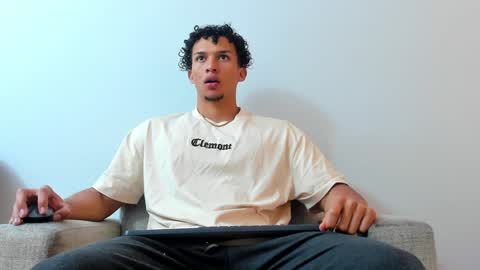 Dominick Star online show from 12/30/24, 03:25