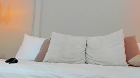 Dominick Star online show from 02/06/25, 07:56