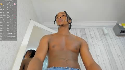 Snapshot of dominicsccott chatting on 06/04/26, 12:33 Dominicscott online show from 06/04/26, 12:33