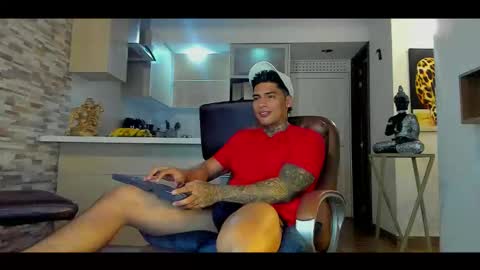 Only fans Ronnie col---InstaRonniecolleman  online show from 11/13/25, 12:09