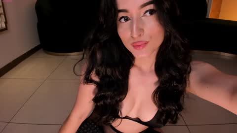 Dominique online show from 12/09/24, 11:47