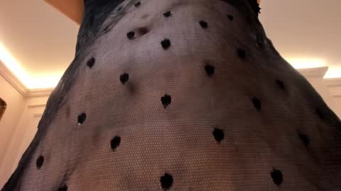 Dominique online show from 12/10/24, 04:24