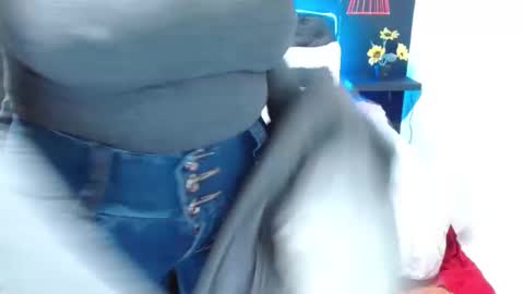  D O M I N K  online show from 02/19/25, 02:33