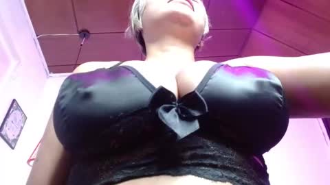  D O M I N K  online show from 02/20/26, 06:48