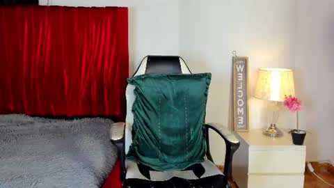 dominyck_ online show from 07/22/26, 04:48