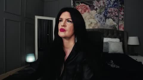 Dom Melisa online show from 11/17/25, 10:04