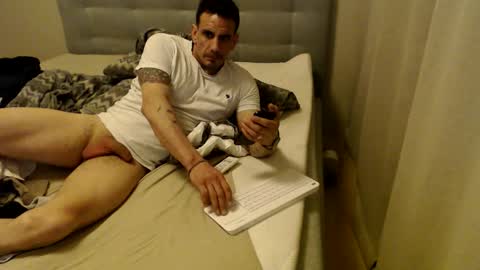 Snapshot of domnorwegian chatting on 04/15/26, 06:37 domnorwegian online show from 04/15/26, 06:37