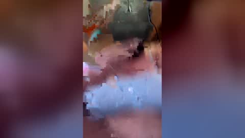 don996882242 online show from 04/10/26, 11:04