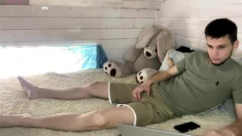 Stephanie and online show from 04/15/26, 10:44