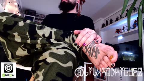 Snapshot of dondehaypelohayalegria chatting on 01/03/25, 03:44 I DIGZ .K.. D .K.. PIG PPP online show from 01/03/25, 03:44