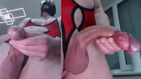 Snapshot of dongboy20018 chatting on 10/12/25, 10:58 dongboy20018 online show from 10/12/25, 10:58