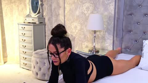 Donna online show from 01/27/25, 10:38