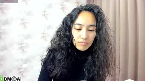 Aura online show from 10/02/25, 03:02