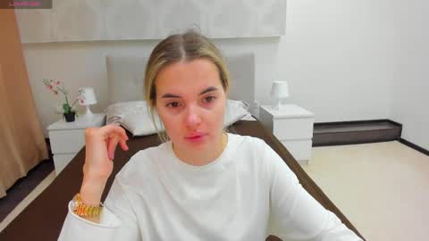 Donna On GMT2 Mon-Fri 3-9 AM online show from 05/17/26, 11:56