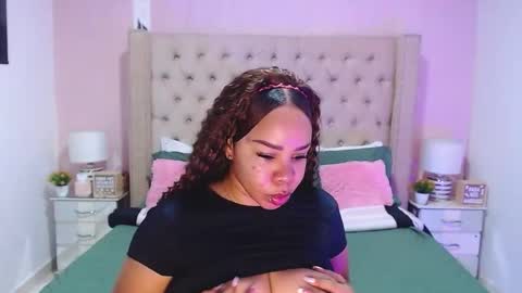 Donna online show from 04/12/26, 12:54