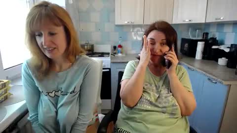 Tatiana 43 curvy sexy body and Joanna redhead 39 years online show from 03/06/26, 09:17