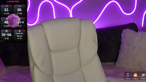 Snapshot of donnalust chatting on 11/02/25, 09:39 DONNA online show from 11/02/25, 09:39