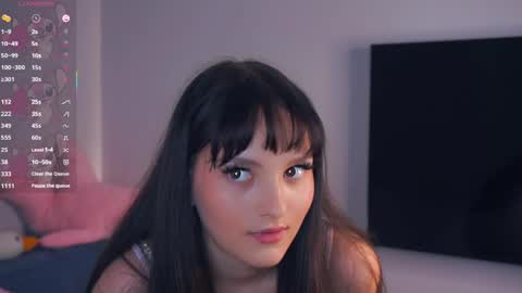 Victoria online show from 05/17/26, 07:32