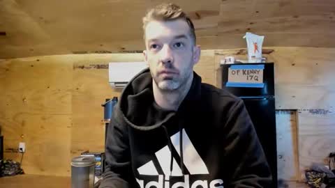 Snapshot of dontfeedthetrolls chatting on 01/15/26, 12:54 dontfeedthetrolls online show from 01/15/26, 12:54