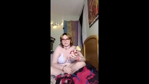 Snapshot of donthefox chatting on 04/12/26, 01:21 donthefox online show from 04/12/26, 01:21