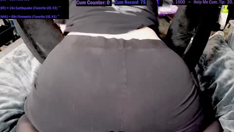 Snapshot of doomednympho chatting on 12/05/24, 03:28 DOOM online show from 12/05/24, 03:28