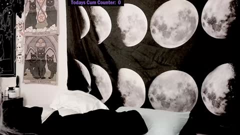 Snapshot of doomednympho chatting on 01/07/25, 12:31 DOOM online show from 01/07/25, 12:31