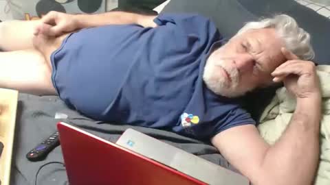 cummingdoouug online show from 05/19/26, 08:31