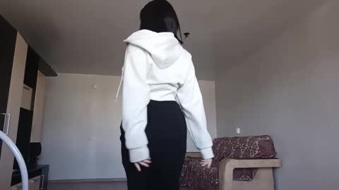 Jacqueline online show from 03/04/26, 05:35