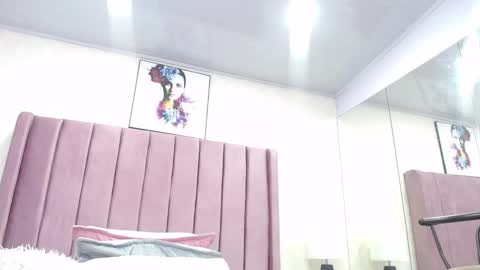 Anny online show from 10/21/25, 12:39