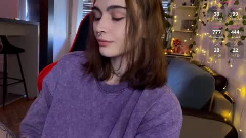 Alice online show from 02/19/25, 02:34