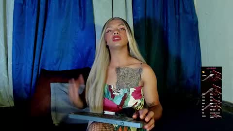 Nicolle online show from 10/11/25, 09:24