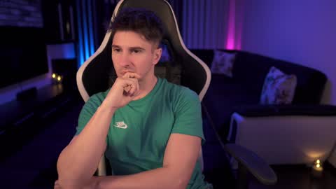 Dorian Reyes online show from 01/30/25, 01:22