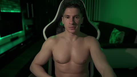 Dorian Reyes online show from 02/02/25, 02:59