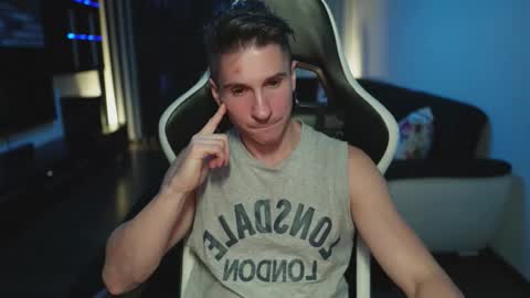 Dorian Reyes online show from 11/08/25, 12:22