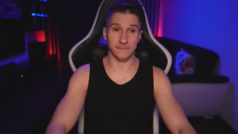 Dorian Reyes online show from 11/17/25, 11:21