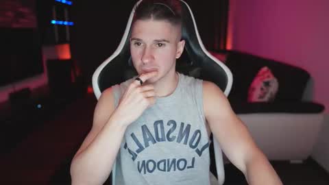 Dorian Reyes online show from 11/24/25, 10:42