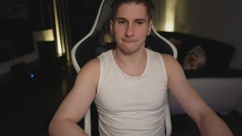 Dorian Reyes online show from 04/18/26, 12:03