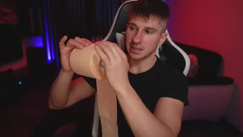 Dorian Reyes online show from 07/14/26, 02:05