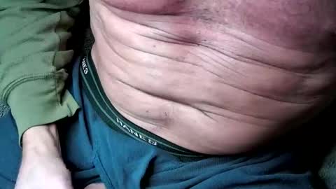 Snapshot of doriansez chatting on 12/19/25, 04:30 doriansez online show from 12/19/25, 04:30