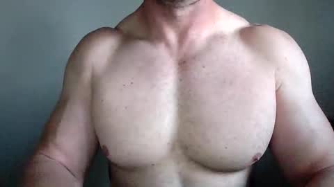 Snapshot of dorkm chatting on 12/15/25, 04:44 dorkm online show from 12/15/25, 04:44