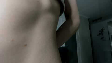 dormineaa online show from 05/11/26, 04:04