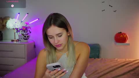 Amy online show from 10/31/25, 05:14