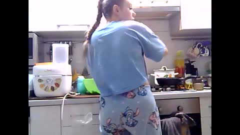 Dorrie Ann online show from 01/27/25, 06:31