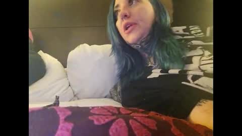 dosedgirl online show from 12/14/24, 12:01