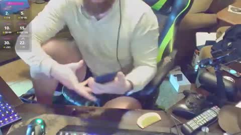 Snapshot of dotyoureyezez chatting on 02/03/25, 12:47 DotYourEyezez online show from 02/03/25, 12:47