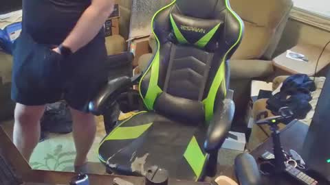 Snapshot of dotyoureyezez chatting on 02/04/25, 03:57 DotYourEyezez online show from 02/04/25, 03:57