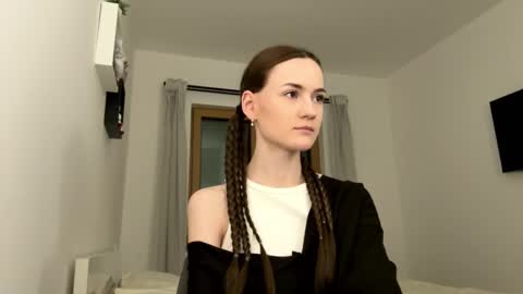 Alice and Mark online show from 03/12/26, 08:04