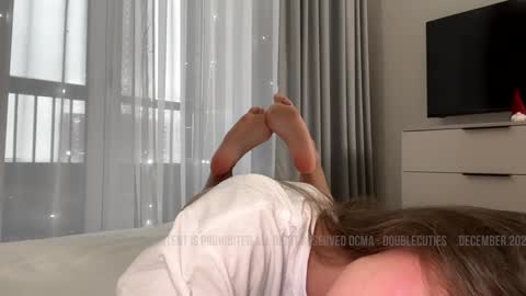 Lana  Eva  dont forget to give us a thumb up online show from 12/29/24, 05:21