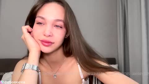 Lana  Eva  dont forget to give us a thumb up online show from 01/19/25, 04:22