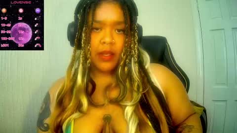 DeeDee online show from 06/10/26, 12:04